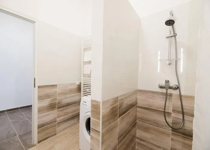 Extra Brand New Large With Air Con Casa de Férias Budapeste