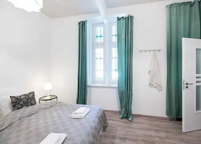Extra Brand New Large With Air Con * Budapeste