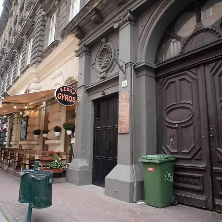 Ferienhaus Extra Brand New Large With Air Con Budapest