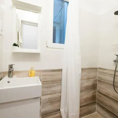 Extra Brand New Large With Air Con Casa vacanze