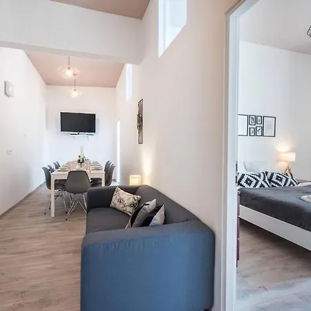 Σπίτι διακοπών Extra Brand New Large With Air Con *