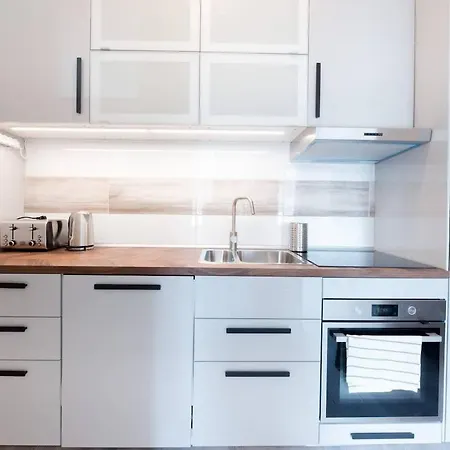 Extra Brand New Large With Air Con