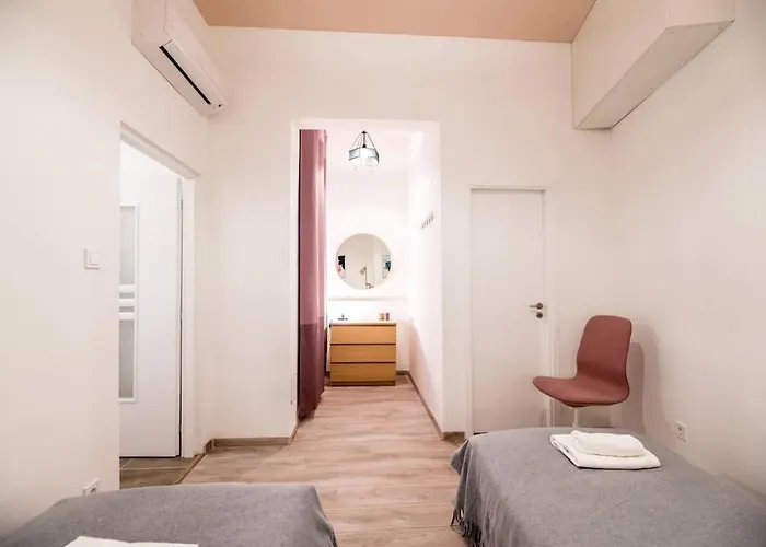 Extra Brand New Large With Air Con 度假居